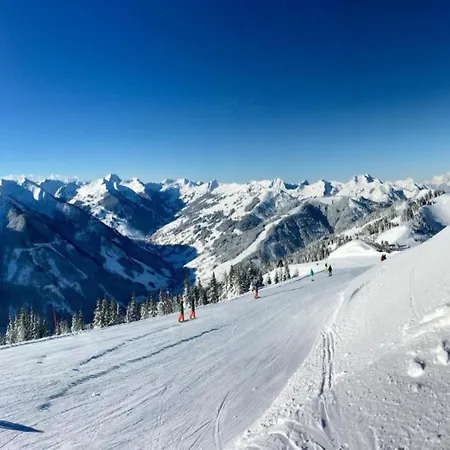 In Near Slopes * Saalbach-Hinterglemm