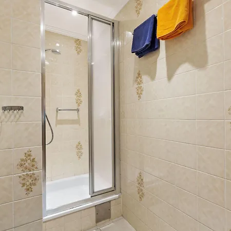 Apartment In Near Slopes