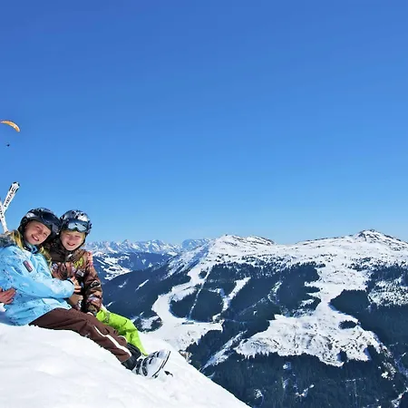 In Near Slopes * Saalbach-Hinterglemm