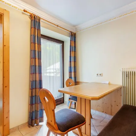 In Near Slopes * Saalbach-Hinterglemm