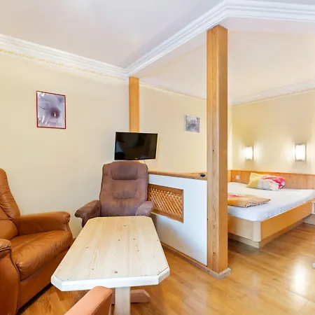 In Near Slopes * Saalbach-Hinterglemm